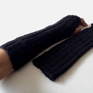 H&M. Thick Arm Warmers. Black. O/S